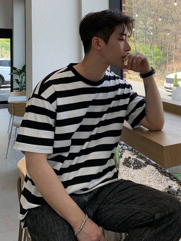Men's Striped Print Off Shoulder T-Shirt