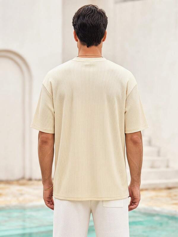 Men's lightweight and breathable T-shirt, polyester slim-fitting short-sleeved casual sports top, summer
