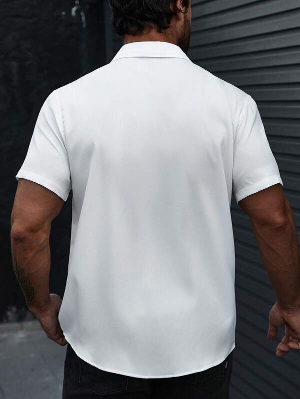 Men's front pocket button-down shirt