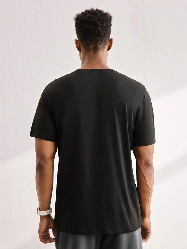 Set of summer men's casual solid color short-sleeved T-shirts Set of summer men's casual solid color short-sleeved T-shirts